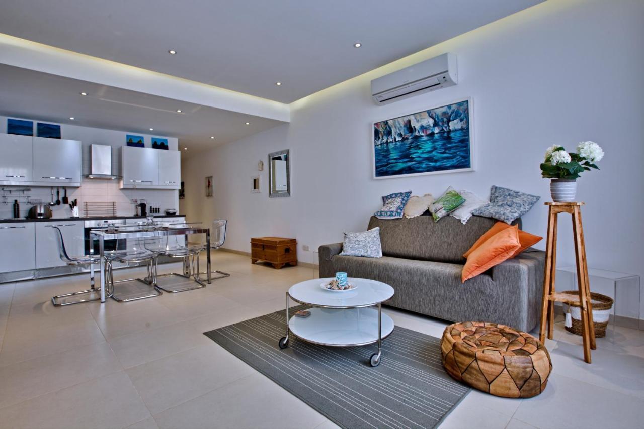 Bright And Central 2 Bedroom Apartment In Sliema Exterior foto